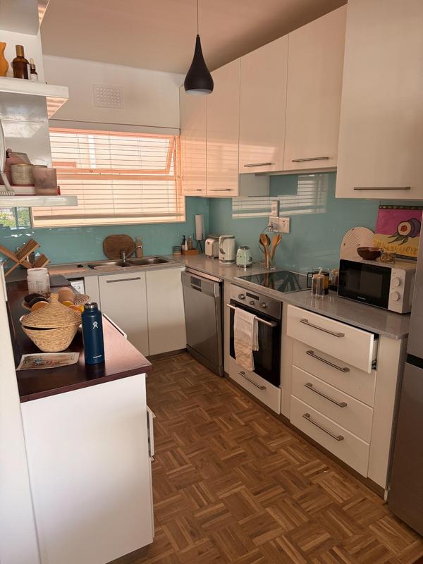 To Let 2 Bedroom Property for Rent in Gardens Western Cape